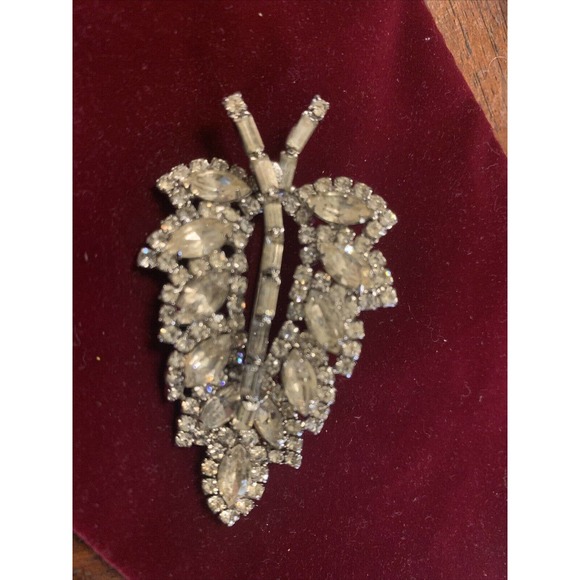 Vintage Clear Stone Sparkling WEISS BROOCH - Picture 8 of 16